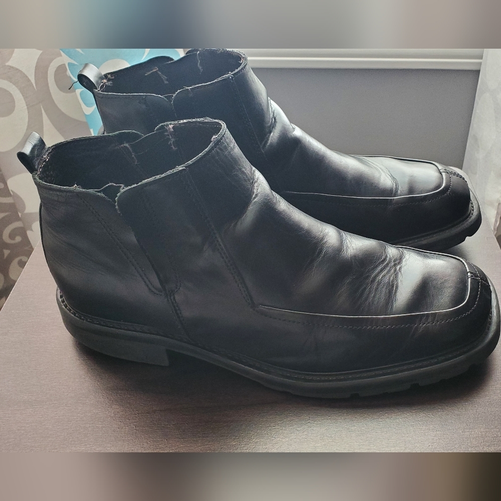 Kenneth Cole Boots